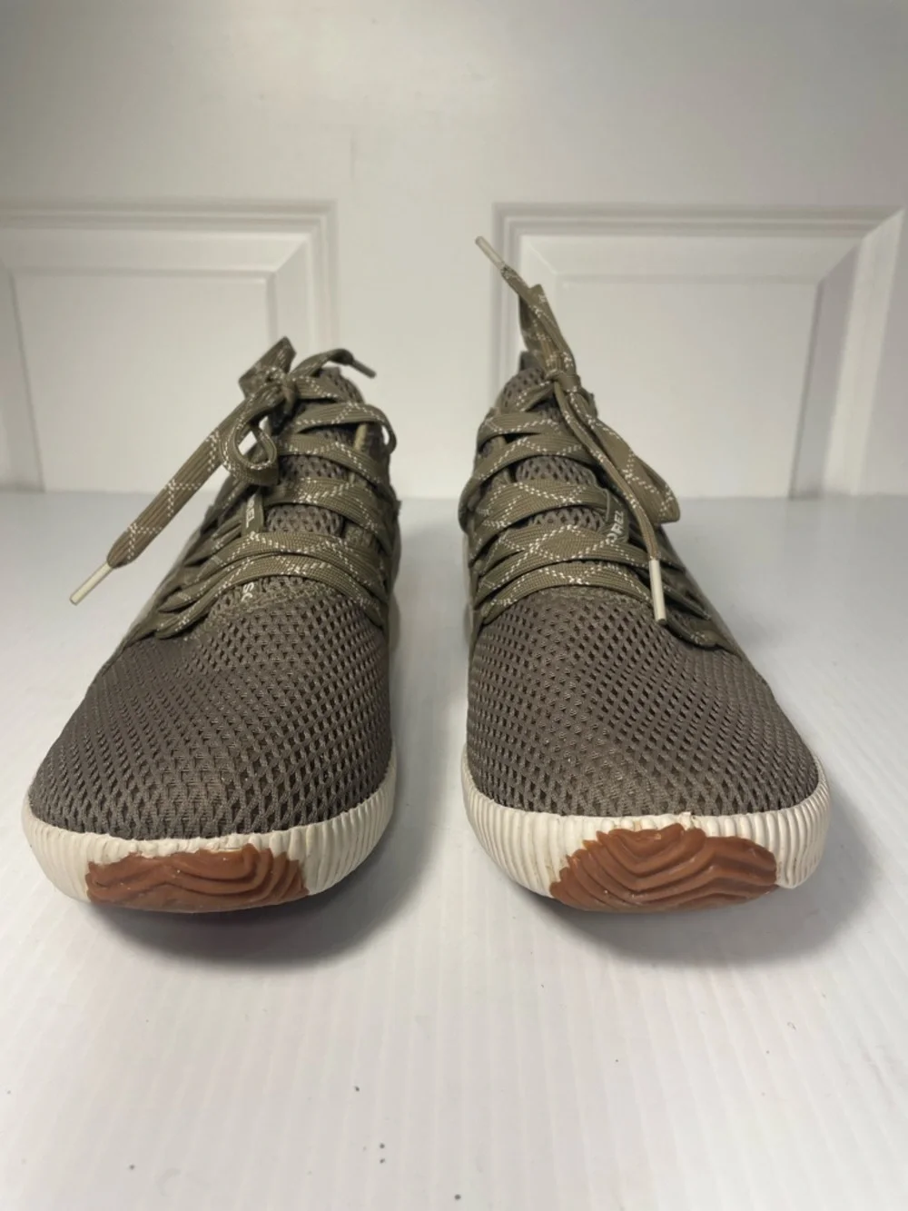 Sorel Women’s Out and About Waterproof Lace Sneakers Size 8 Olive Green Mesh - Picture 10 of 10